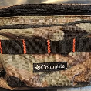 Columbia fanny pack
